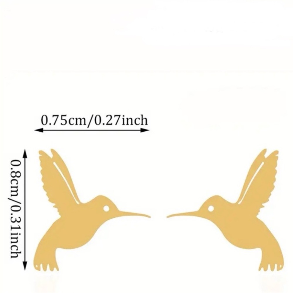 NEW Dainty Hummingbird stud Earrings in Gold color - Boutique - Picture 4 of 5